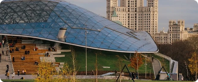 A Park's green architecture in Moscow